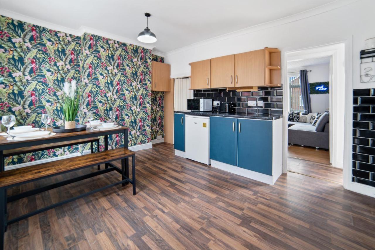 Exclusive Deals L Last-Minute Reserve L Townhouse With Sleeps 6 L Braunstone Town , Leicester L By Zen Nights Short Lets & Serviced Accommodations 외부 사진