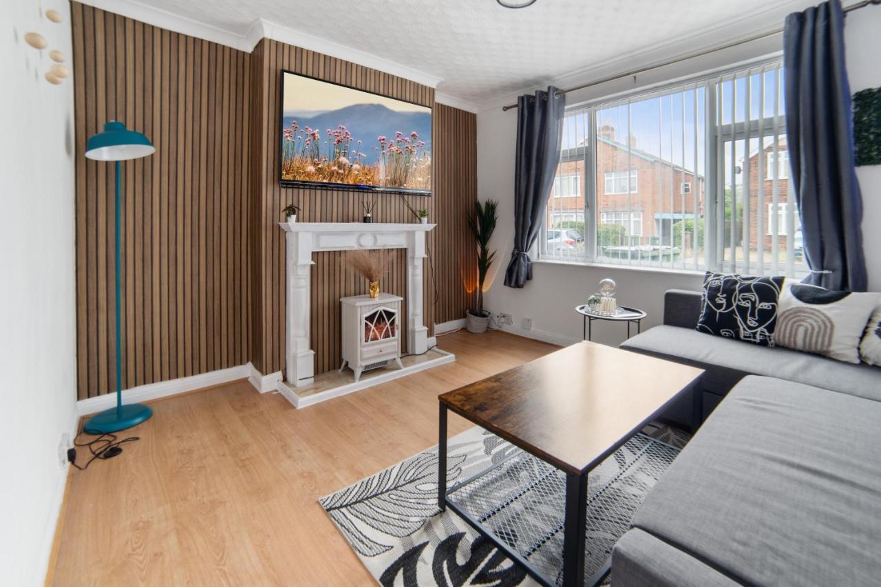 Exclusive Deals L Last-Minute Reserve L Townhouse With Sleeps 6 L Braunstone Town , Leicester L By Zen Nights Short Lets & Serviced Accommodations 외부 사진