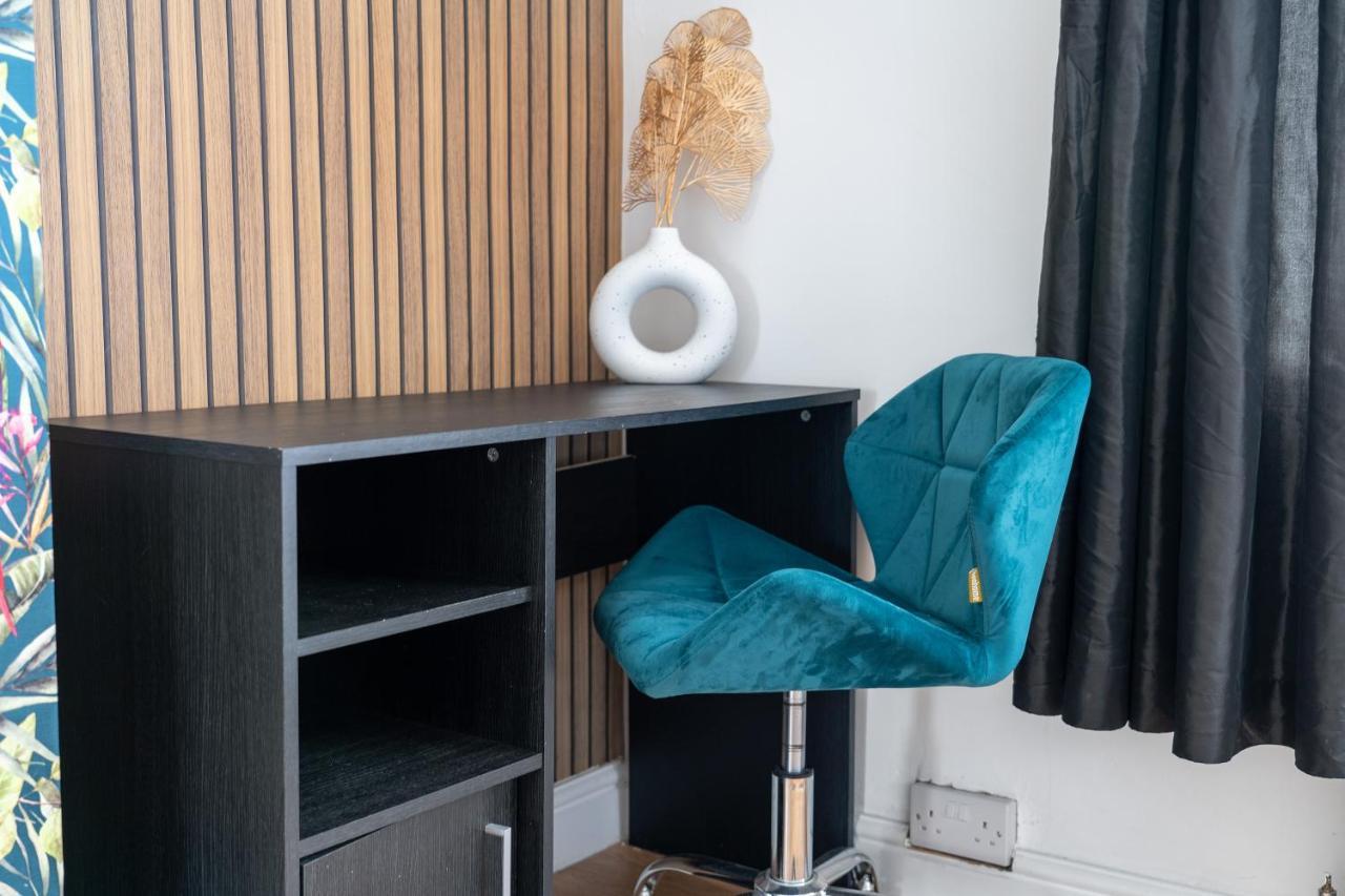 Exclusive Deals L Last-Minute Reserve L Townhouse With Sleeps 6 L Braunstone Town , Leicester L By Zen Nights Short Lets & Serviced Accommodations 외부 사진