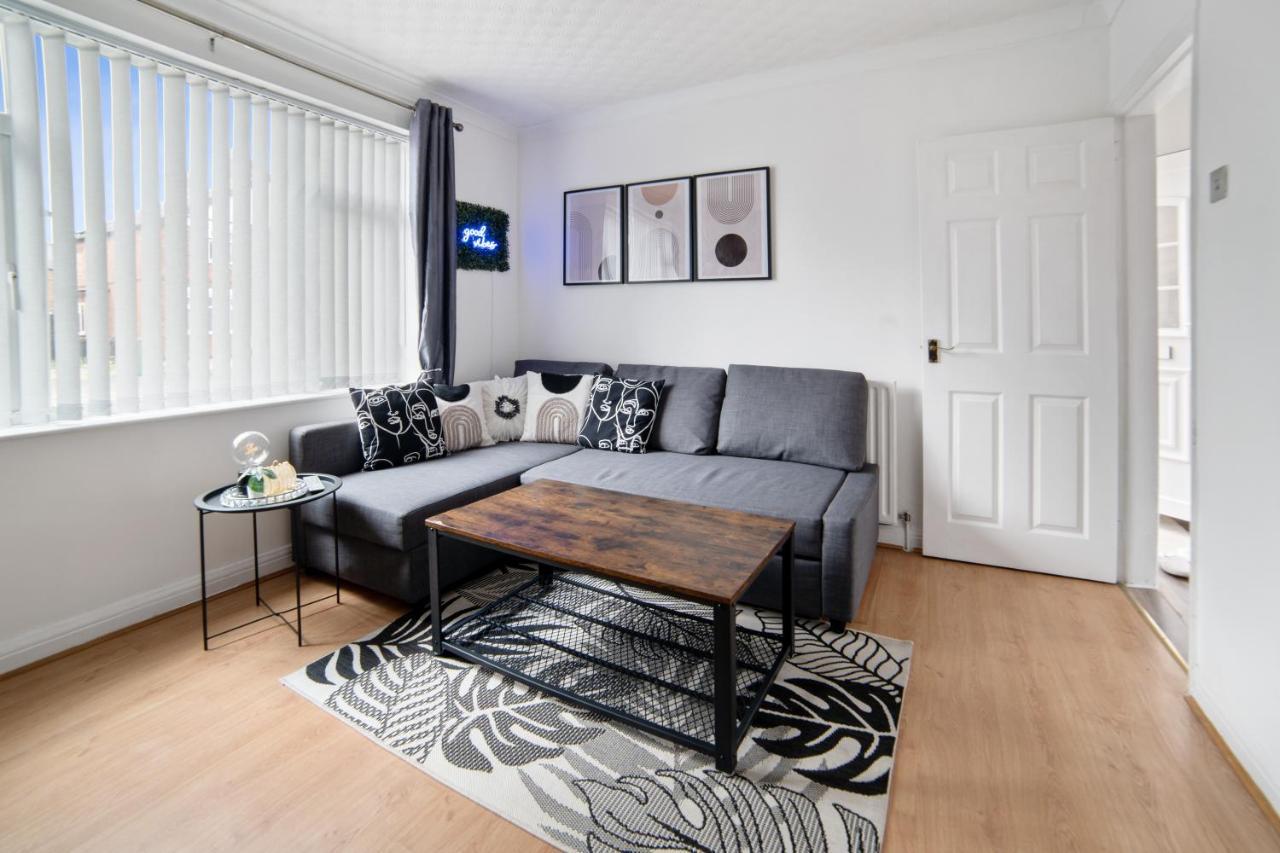 Exclusive Deals L Last-Minute Reserve L Townhouse With Sleeps 6 L Braunstone Town , Leicester L By Zen Nights Short Lets & Serviced Accommodations 외부 사진